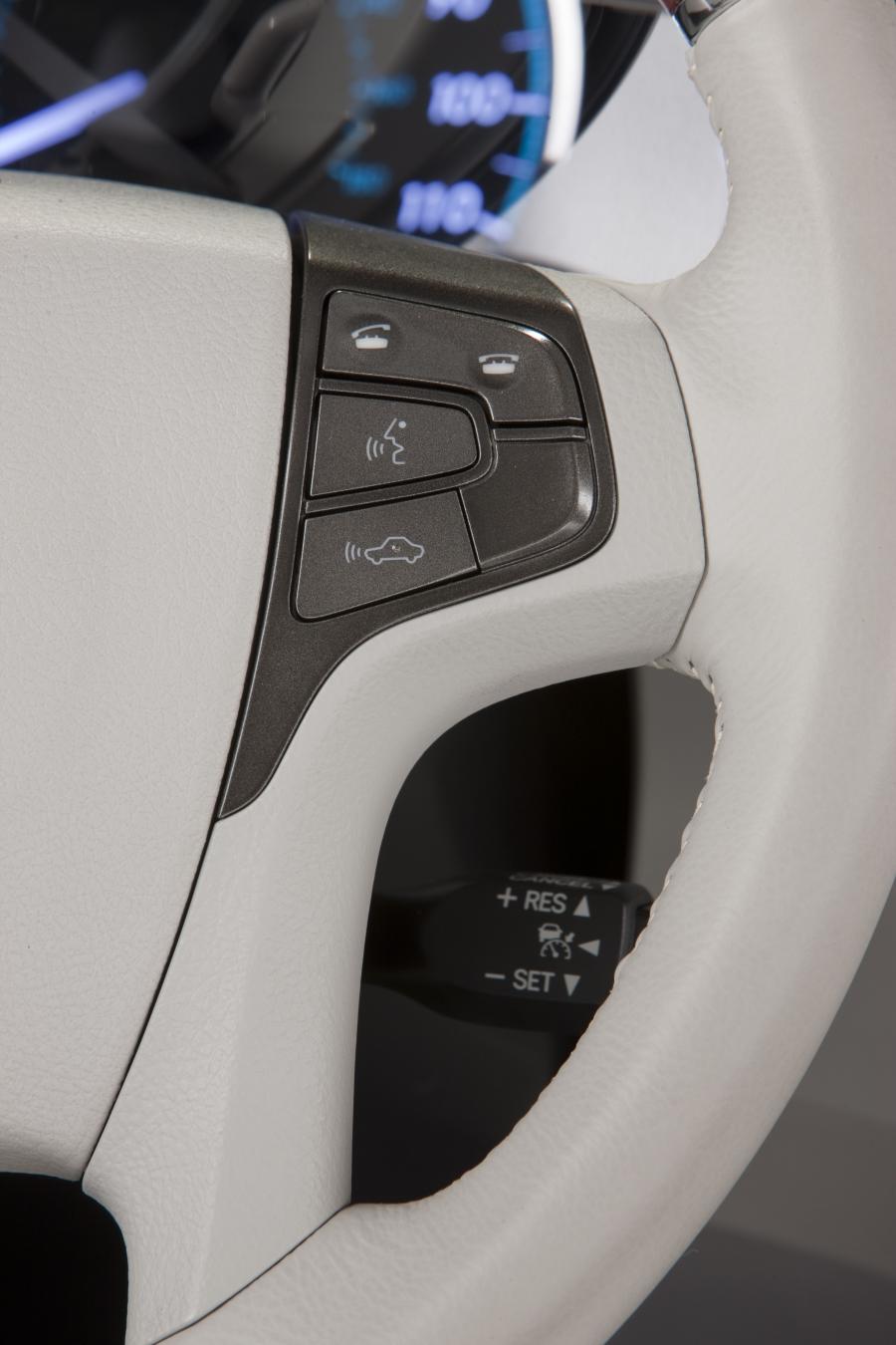  Toyota Sienna SE 2010 года  (фото 41 из 50)